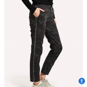 Sundry camo pant 25